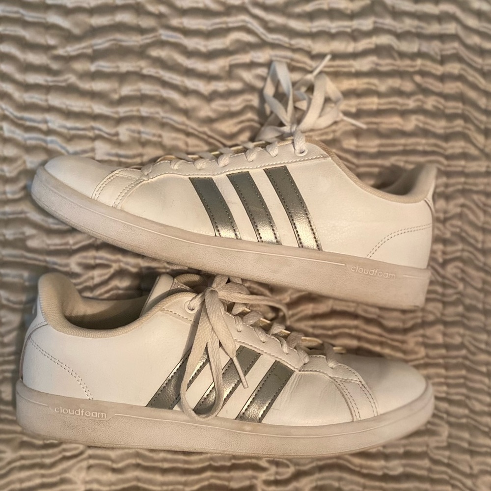 Adidas size 9